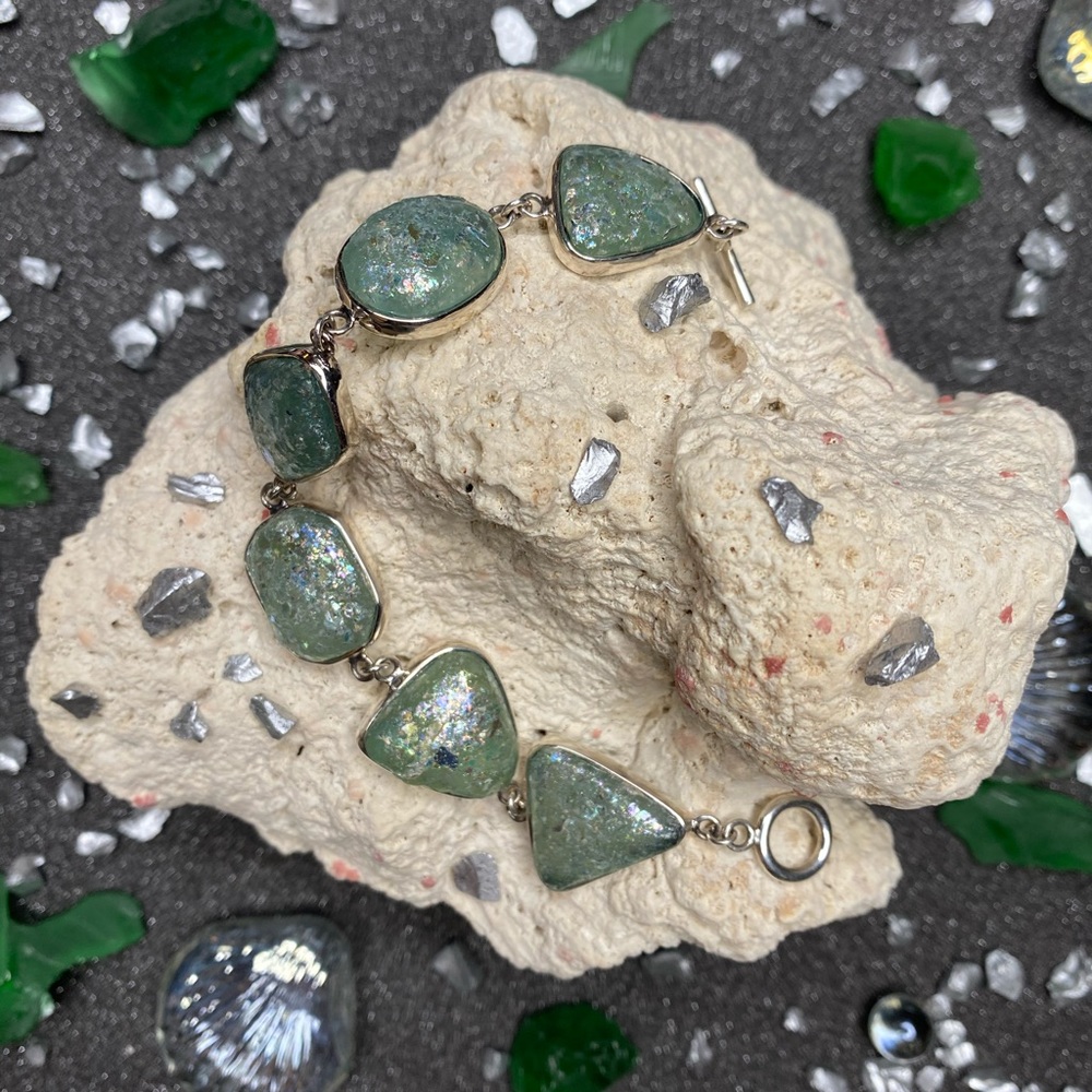 7” Roman Glass Toggle Bracelet